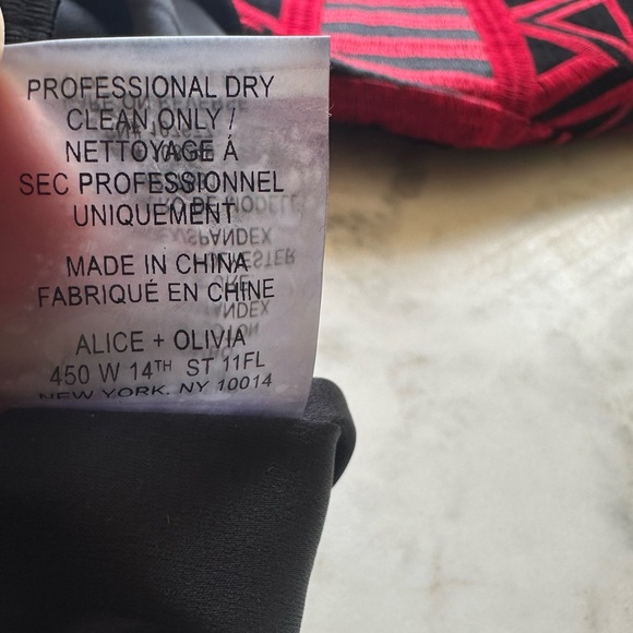 Alice + Olivia Christian Red Black Embroidered Silk Blazer geometric pattern M - Picture 9 of 14